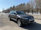 Volkswagen Touareg 2007 года за 6 350 000 тг. в Караганда – фото 3