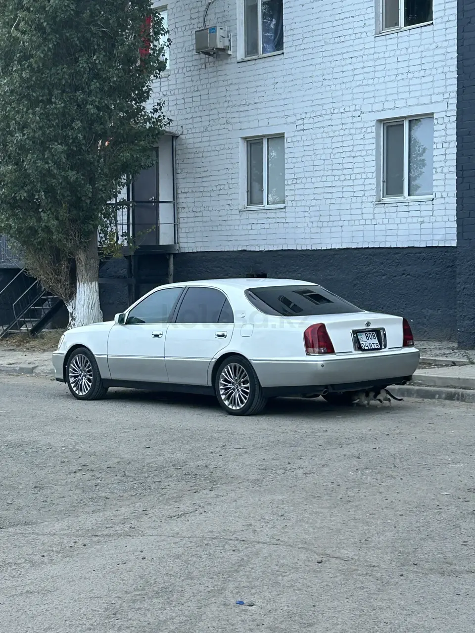 Toyota Crown Majesta, 2003
