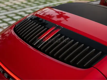 Porsche 911 2021 года за 75 000 000 тг. в Алматы – фото 13
