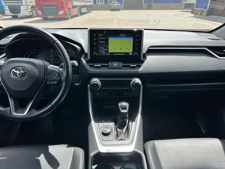 Toyota RAV4 2021 года за 18 300 000 тг. в Караганда – фото 12