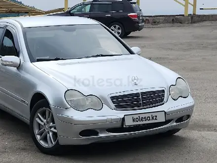 Mercedes-Benz C 240 2000 года за 2 750 000 тг. в Алматы – фото 2