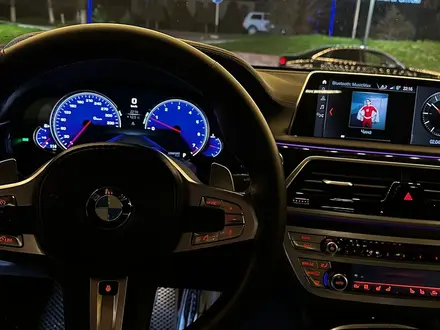 BMW 730 2018 года за 25 000 000 тг. в Алматы – фото 9