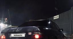 Mercedes-Benz E 320 1993 года за 1 990 000 тг. в Алматы – фото 5