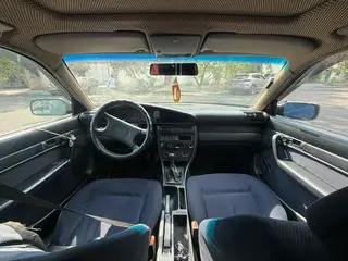 Audi 100