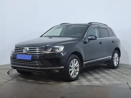 Volkswagen Touareg 2014 года за 9 490 000 тг. в Астана