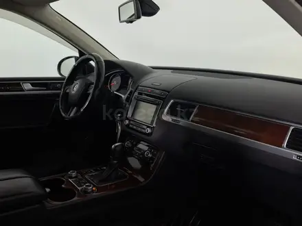 Volkswagen Touareg 2014 года за 9 490 000 тг. в Астана – фото 15