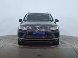 Volkswagen Touareg 2014 года за 9 490 000 тг. в Астана – фото 2