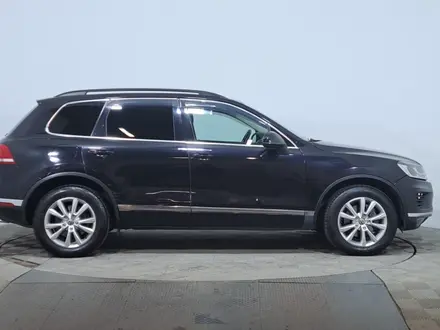 Volkswagen Touareg 2014 года за 9 490 000 тг. в Астана – фото 4