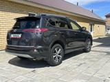 Toyota RAV4 2018 года за 13 990 000 тг. в Усть-Каменогорск – фото 5