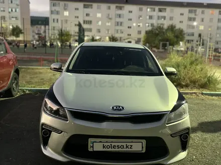 Kia Rio 2019 года за 7 100 000 тг. в Атырау – фото 2