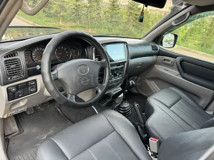 Toyota Land Cruiser 2006 года за 13 500 000 тг. в Астана – фото 15