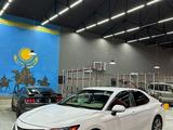Toyota Camry 2020 года за 12 500 000 тг. в Актау