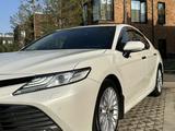 Toyota Camry 2019 года за 14 800 000 тг. в Алматы – фото 4