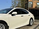 Toyota Camry 2019 года за 15 300 000 тг. в Алматы – фото 5