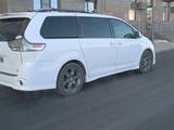 Toyota Sienna 2015 года за 10 500 000 тг. в Атырау – фото 4