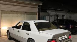 Mercedes-Benz E 200 1993 года за 1 850 000 тг. в Шымкент – фото 3