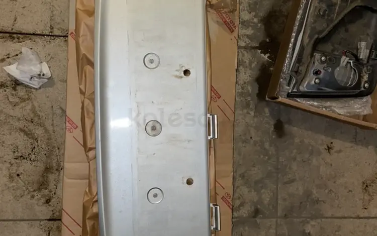 76811-60090 накладка двери багажника за 32 000 тг. в Уральск