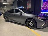 Lexus ES 250 2021 года за 21 300 000 тг. в Астана