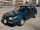 Volkswagen Golf 1996 годаүшін1 900 000 тг. в Астана