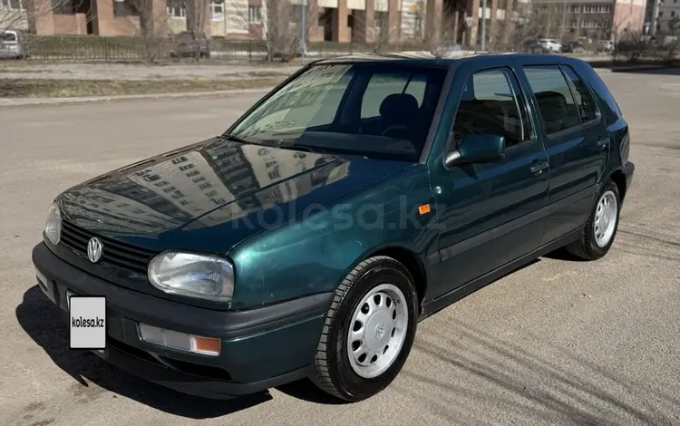 Volkswagen Golf 1996 года за 1 900 000 тг. в Астана