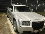 Chrysler 300C 2006 года за 3 900 000 тг. в Семей