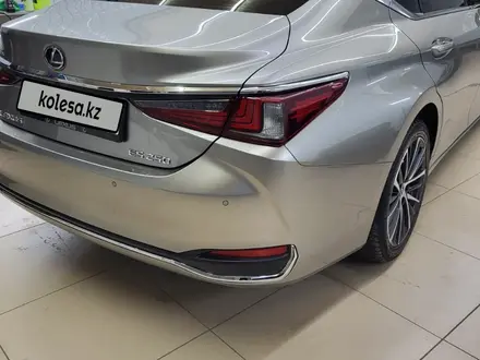 Lexus ES 250 2022 года за 25 000 000 тг. в Павлодар – фото 2