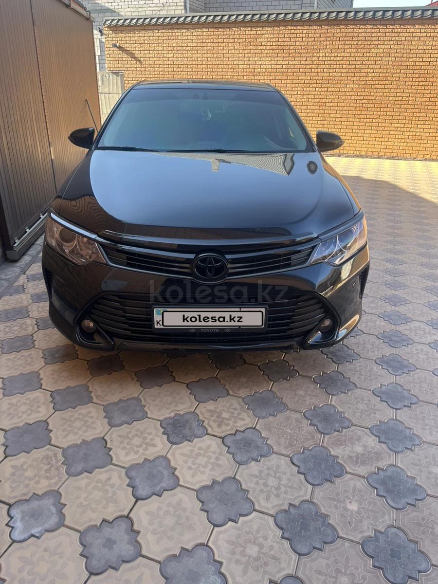 Toyota Camry 2015 г.