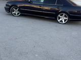 Mercedes-Benz E 320 1997 года за 3 000 000 тг. в Жанаозен – фото 2