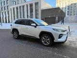 Toyota RAV4 2023 годаүшін13 300 000 тг. в Актобе – фото 2