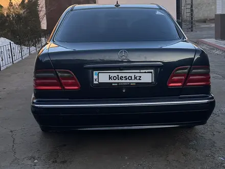 Mercedes-Benz E 320 2001 года за 5 500 000 тг. в Шымкент – фото 5