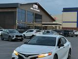 Toyota Camry 2020 года за 13 500 000 тг. в Шымкент – фото 2