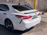 Toyota Camry 2020 года за 13 500 000 тг. в Шымкент – фото 4