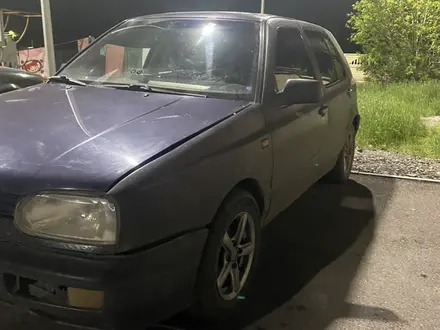 Volkswagen Golf 1995 года за 700 000 тг. в Караганда – фото 3