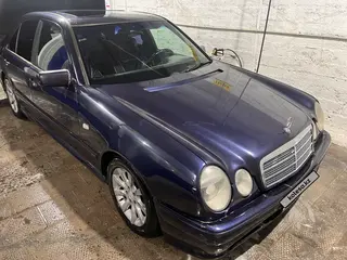 Mercedes-Benz E 280