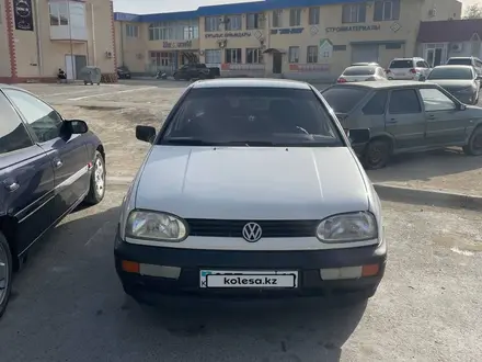 Volkswagen Golf 1994 годаүшін1 800 000 тг. в Актау