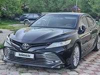 Toyota Camry 2019 года за 13 400 000 тг. в Шымкент