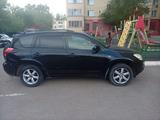 Toyota RAV4 2007 года за 5 700 000 тг. в Астана – фото 2