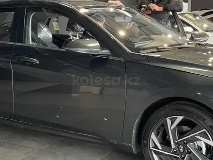 Hyundai Elantra 2023 года за 8 400 000 тг. в Алматы – фото 6