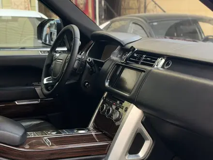 Land Rover Range Rover 2014 года за 28 000 000 тг. в Алматы – фото 9