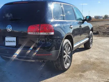 Volkswagen Touareg 2004 года за 4 500 000 тг. в Уральск – фото 7