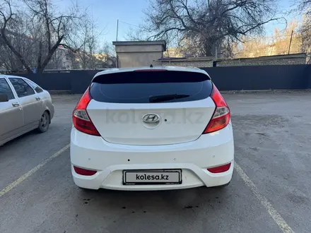 Hyundai Solaris 2012 года за 2 950 000 тг. в Уральск – фото 7