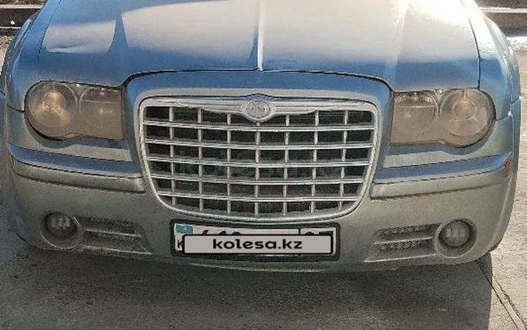 Chrysler 300C 2005 г.