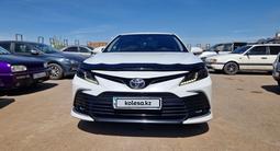Toyota Camry 2021 года за 13 500 000 тг. в Астана