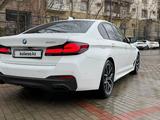 BMW 5 серия 2022 года за 25 000 000 тг. в Тараз – фото 4