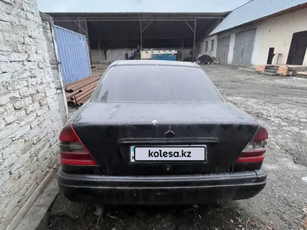 Mercedes-Benz C 220 1994 года за 1 150 000 тг. в Алматы – фото 4