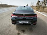 Hyundai Elantra 2022 года за 11 400 000 тг. в Астана – фото 4