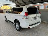 Toyota Land Cruiser Prado 2010 года за 15 300 000 тг. в Уральск – фото 4