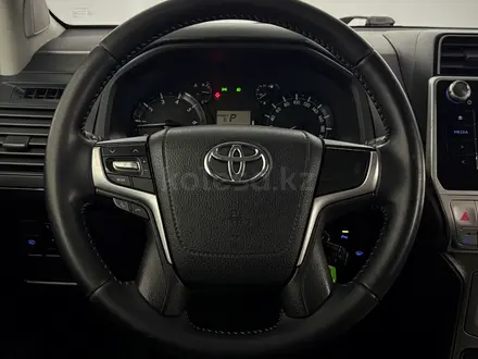 Toyota Land Cruiser Prado Comfort+ 2018 года за 20 900 000 тг. в Астана – фото 14