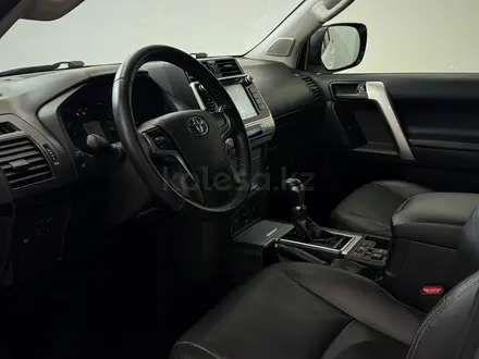 Toyota Land Cruiser Prado Comfort+ 2018 года за 20 900 000 тг. в Астана – фото 15