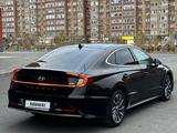 Hyundai Sonata 2021 года за 11 450 000 тг. в Актобе – фото 5